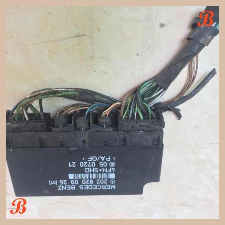 [BSB] MODUL RELAY CENTRAL LOCK MERCEDES-BENZ W202 C200 C180 NO: 2028200926