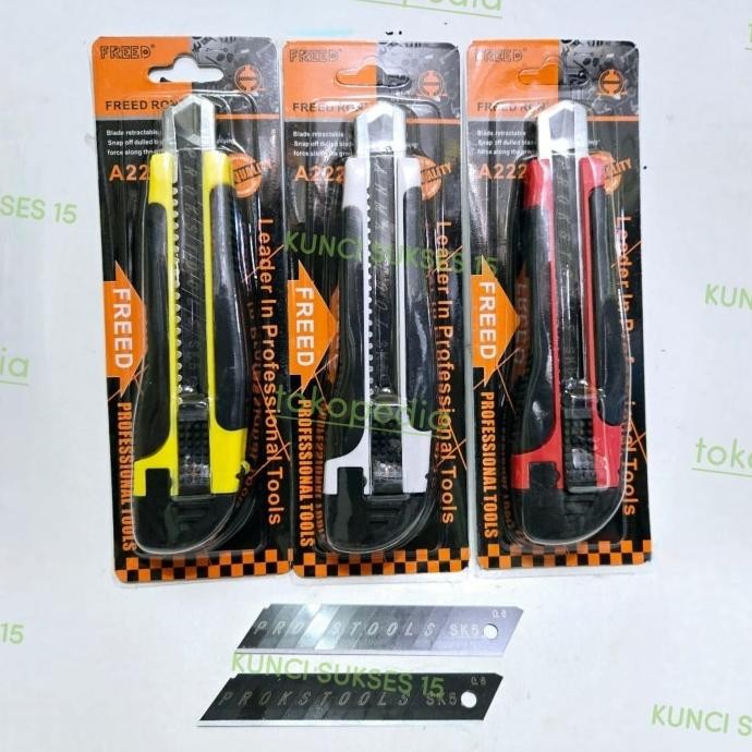 

We-53 Zx41 Pisau Cutter Besar Press Freed / Pisau Cutter Sorong Dorong + Bonus 2 Refil Isi Cutter Original