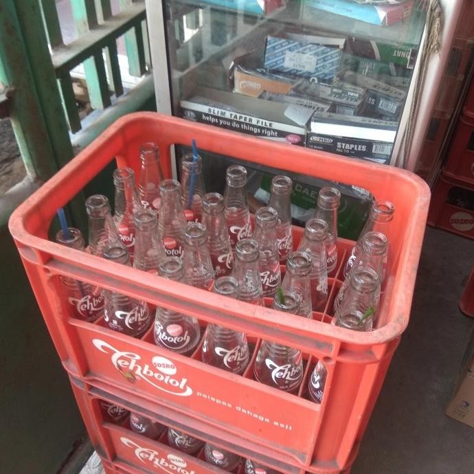 

krat kerat Sosro teh the botol bottle cola kola Coca koka koca coka