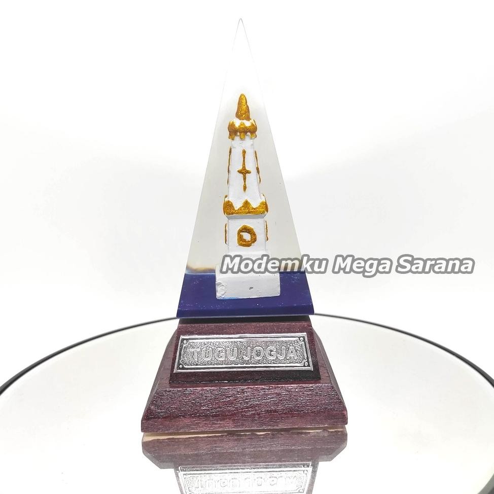 Ty-35 Souvenir Miniatur Tugu Jogja Limas Oleh Oleh Khas Jogja