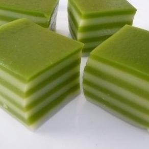 

Terlaris Balapis Kue Lapis Tepung Beras Manado Daun Suji - Enak Homemade