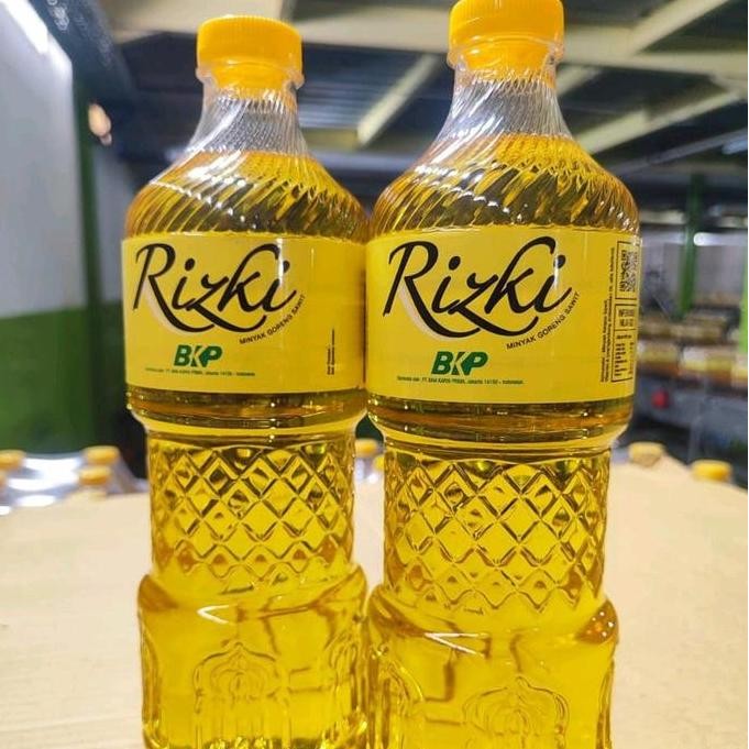 

EXP LAMA MINYAK GORENG RIZKI 850ML-1KRAT ISI 12BTL