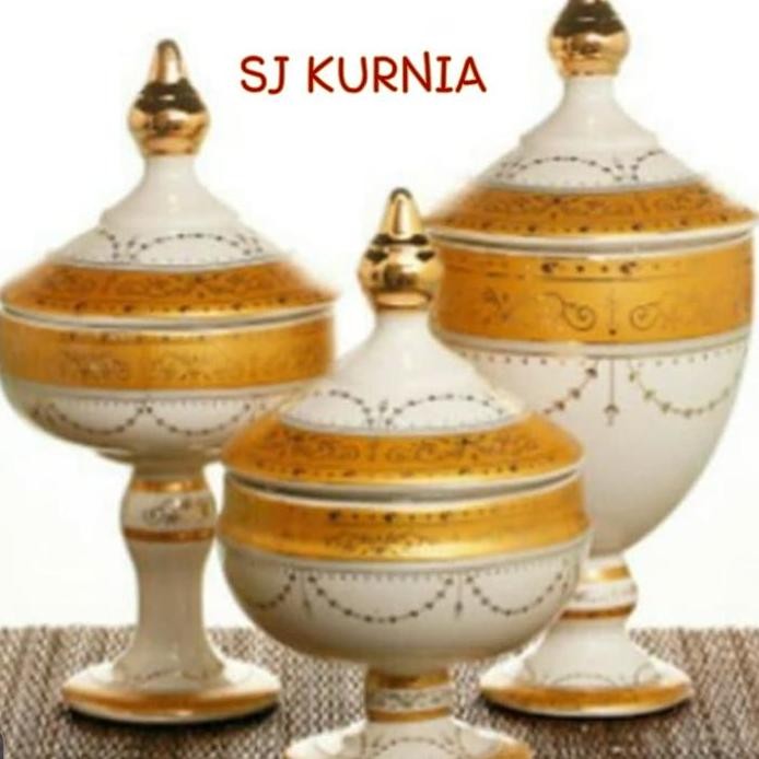 

Terlaris Toples Vicenza Trophy T-383 ( Gold/Padi)