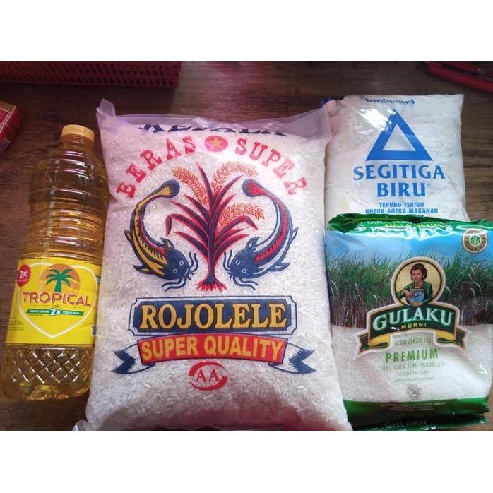 

Terlaris Paket Sembako Ekonomis 1 - Beras, Minyak Goreng, Tepung, Gula