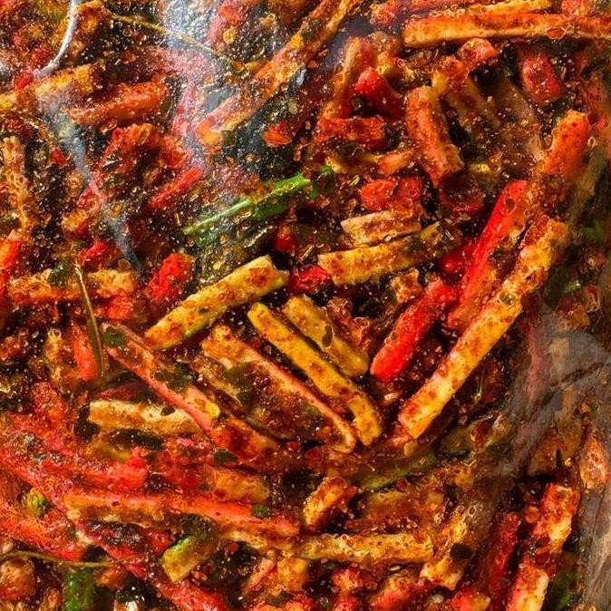 

kerupuk jaat pedas daun jeruk kerupuk jaat khas bumbu diseblakan.id isi 1kg