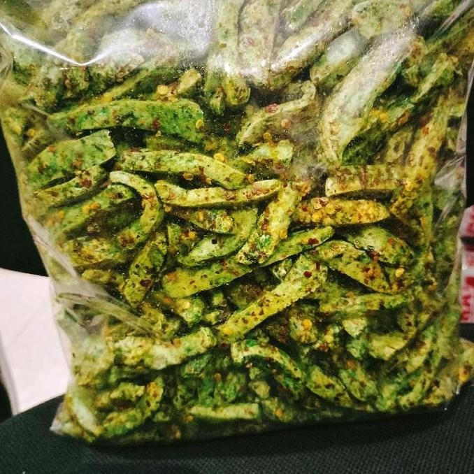 

basreng pedas cabe hijau 1kg Bahan Daun Spices