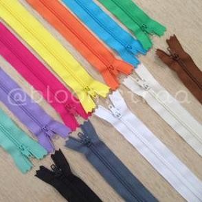 Zipper YKK resleting YKK sleting YKK seleting YKK no 3 ( 8 in / 20 cm)