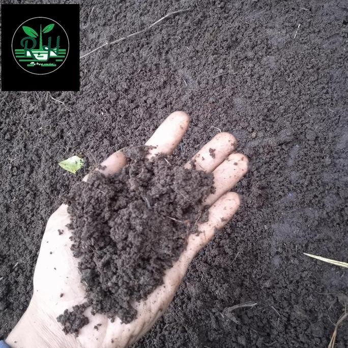 

Terlaris Pupuk Kandang Atau Pupuk Organik 5Kg Kotoran Sapi Tida Berbau