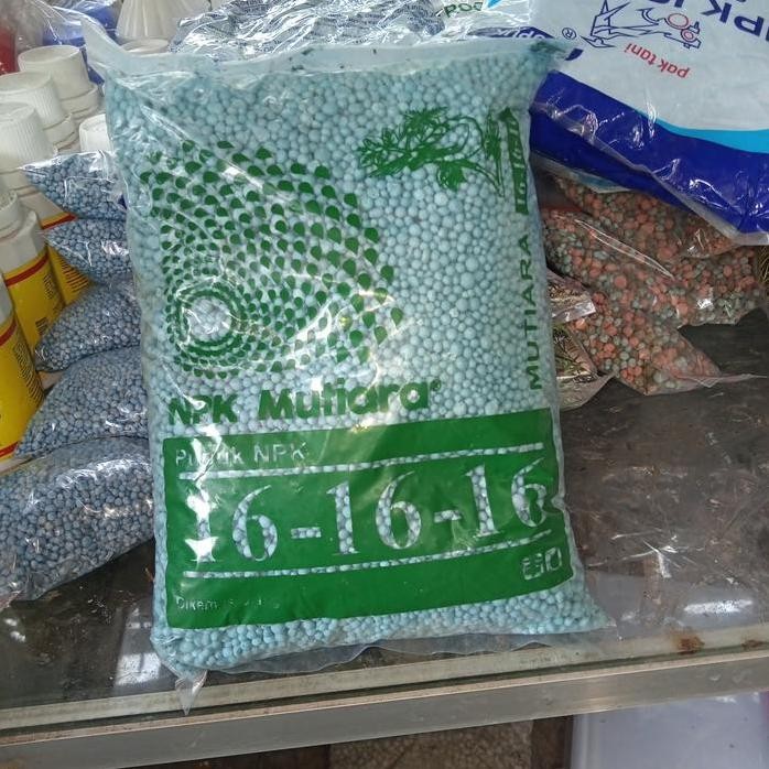 

Terlaris Npk Mutiara 16 16 16 1Kg