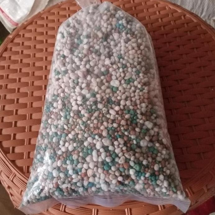 

Terlaris Npk Pelangi Untuk Tanaman Buah Dan Sayuran Kemasan 1Kg