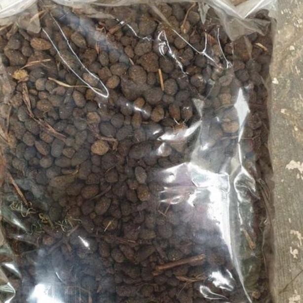

Terlaris Ready Pupuk Kandang Kotoran Kambing 1 Kg Murni Bukan Campuran