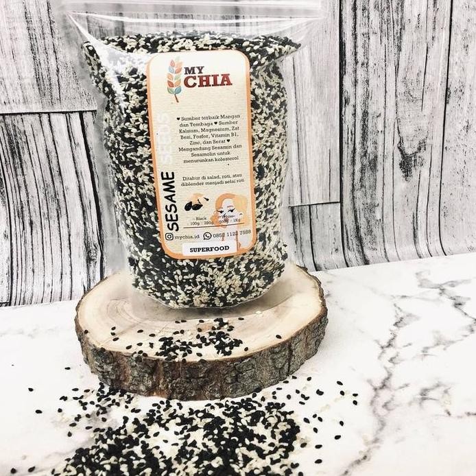 

Terlaris Natural Mix Sesame Seeds 250Gr (Biji Wijen Putih Dan Hitam)