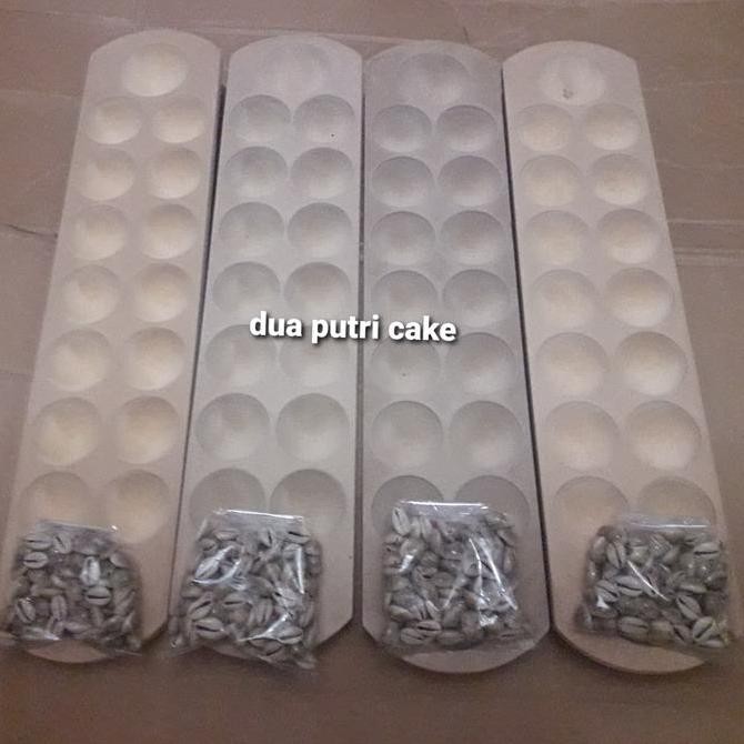 

MAINAN ANAK CONGKLAK/DAKON BAHAN DARI KAYU POLOS NATURAL + BIJI KERANG TERMURAH