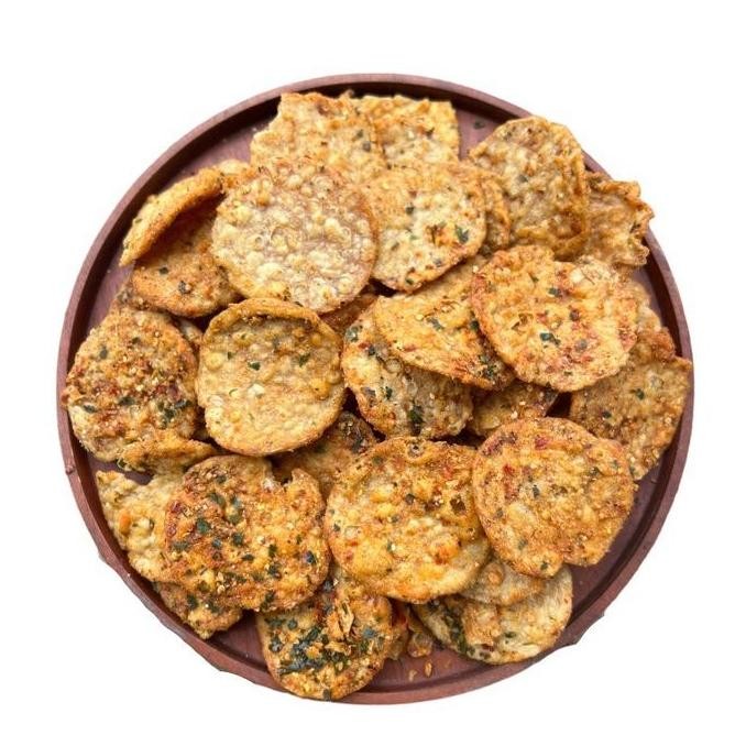 

HIW KERIPIK TEMPE PEDAS DAUN JERUK 500 gram