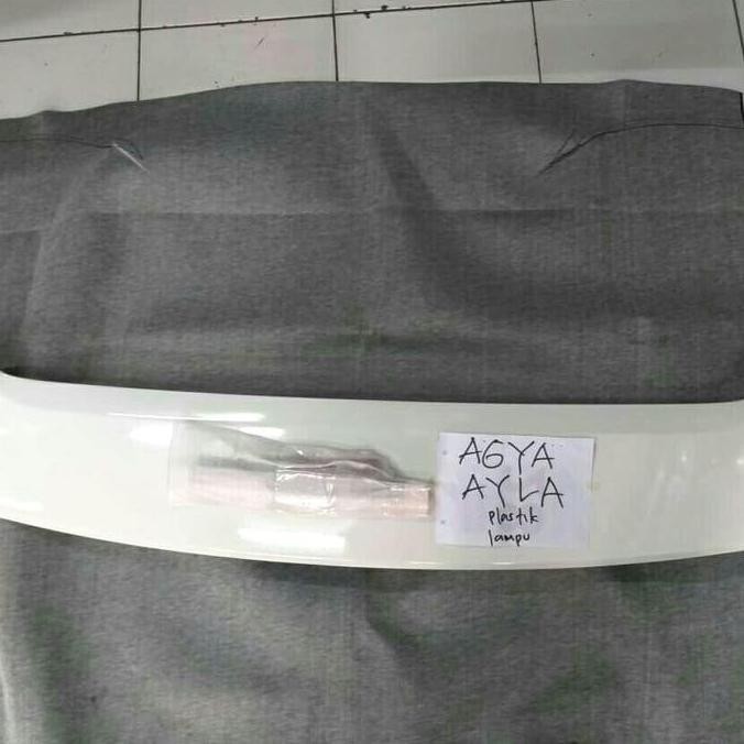Spoiler mobil Agya / Ayla