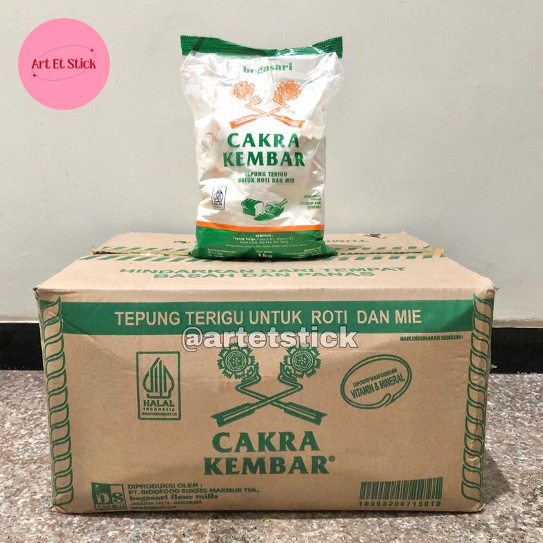 

READY STOCK 1 Dus Tepung Terigu Cakra Kembar 1 Kg (Isi 12 Pcs)