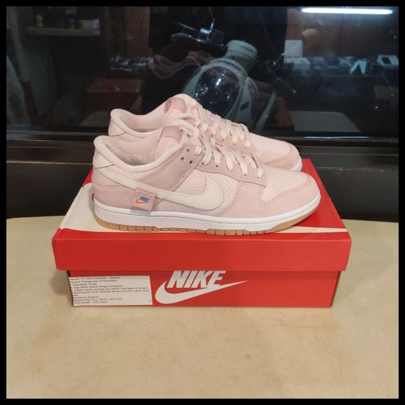 NIKE DUNK LOW TEDDY BEAR PINK FOAM