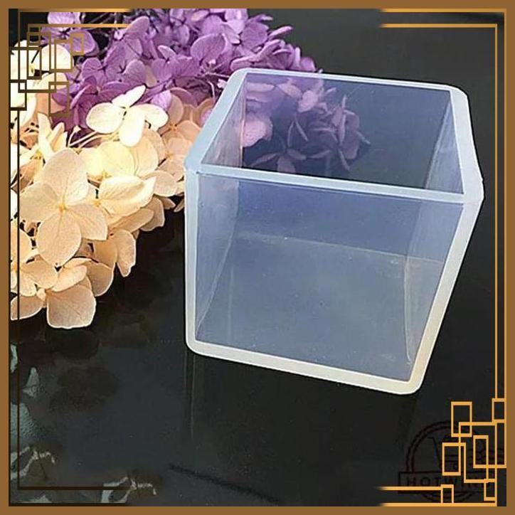 

[WGM] BENTUK KOTAK CETAKAN RESIN KUBUS 6.5 CM BAHAN SILIKON