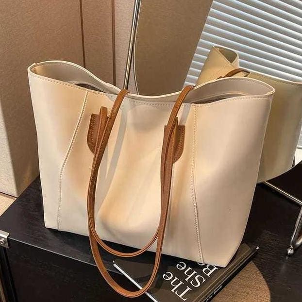 DILY - tote bag wanita - tote bag kuliah - tas fashion wanita terbaru - tas kuliah wanita - tas wani