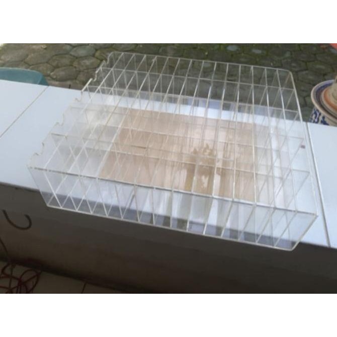 

Tempat Kartu Akrilik PxL 28x28cm Kualitas Original