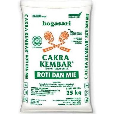 

Murah Tepung Terigu Cakra Kembar 25Kg / 25 Kg 1 Karung / Ball
