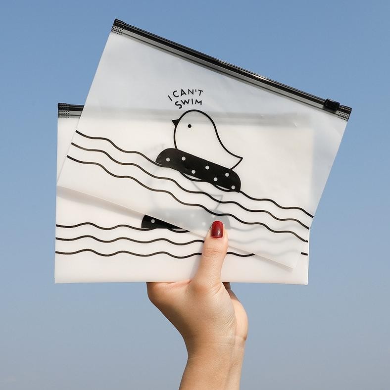 

Canggih Cod Tempat Pensil Model Korea Motif Chick Transparan / Kotak Pensil Chick I Can'T Swim