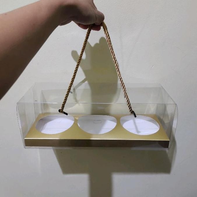 

ready 3pcs Box Mika 3 Jar Gold Box Mika Lebaran Box Mika 3 jar 600ml box mika natal box mika imlek premium box mika Box Natal 3 jar 600ml Box Imlek 3 jar 600ml box lebaran 3 jar 600ml Box Mika Gold Box Mika Hijau Box Mika Merah Box Mika Pink Box Roll Cake