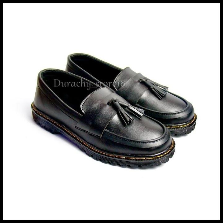 Terlaris Sepatu Formal Pria Casual Loafers Hitam | Sepatu Slip On Docmart Kulit Hitam | Durachy.Id O