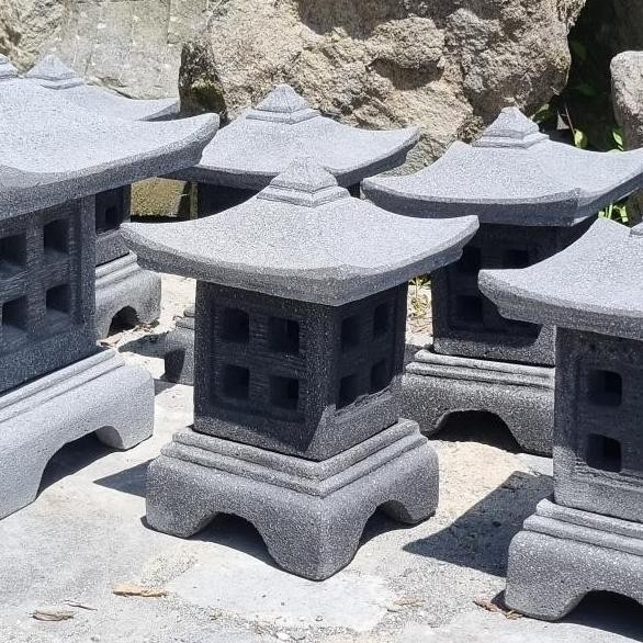 

lampu taman model jepang ukuran kecil