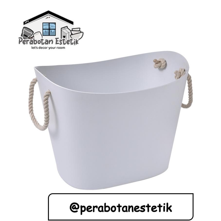 HJK Ember Putih Estetik Tali Mewah Multifungsi Gayung Peralatan Kamar Mandi Toilet Perlengkapan Kebe