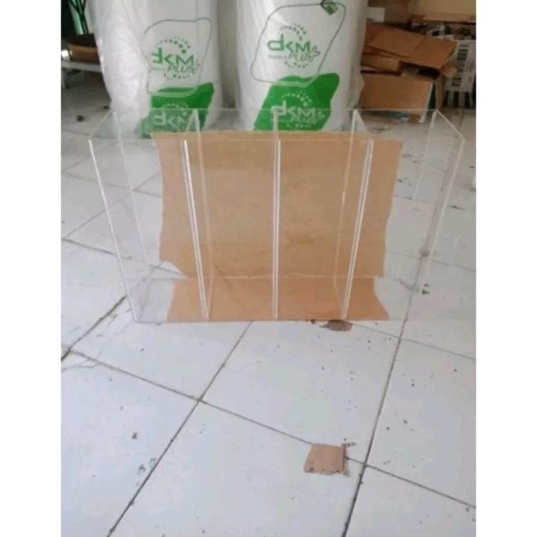 

PO 1 Hari Etalase Akrilik Buah jeruk Peras 45x8x25 peking aman AST