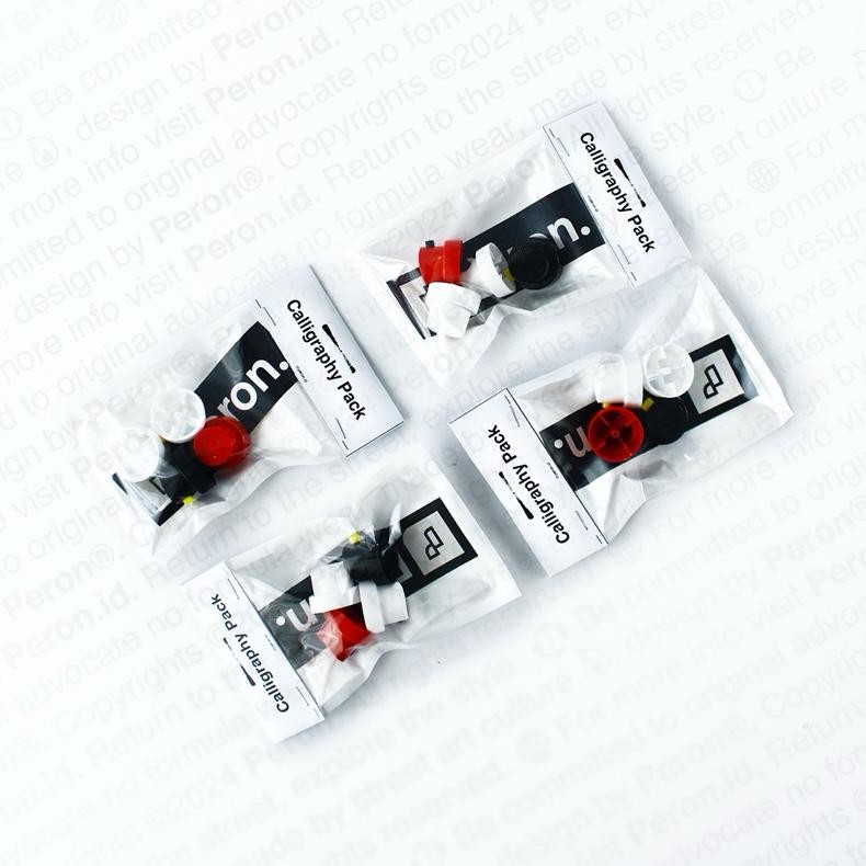 

Calligraphy Caps Pack AST