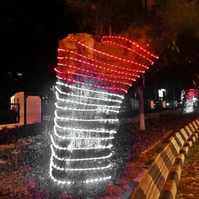 lampu led strip merah putih panjang 7meter tinggal colok /lampu 17 agustusan/lampu merah putih merde