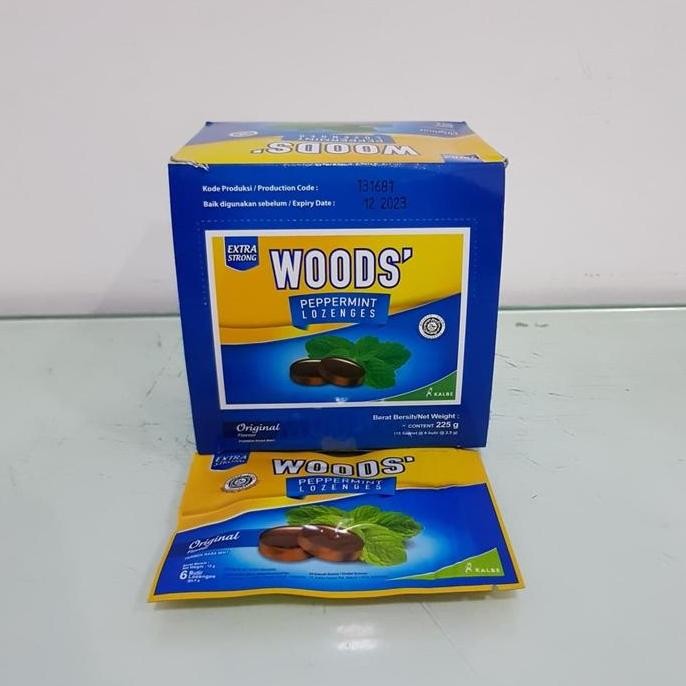 

1 Box / Pak Permen Woods Original Isi 15 Sachet