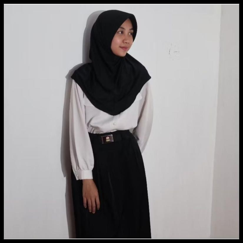BERGO SPORTY || UKURAN M || KERUDUNG SEKOLAH PET TEBAL || JERSEY ZOYA || JILBAB INSTAN PET TEBAL BES