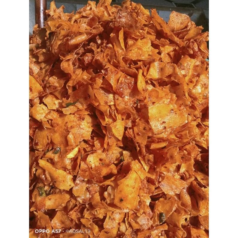 

Kripik Singkong Kriwil Pedas Gurih 1kg Homemade