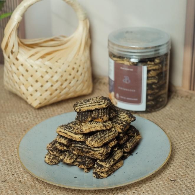 

Kue Semprit Oreo Wijsman Premium Bibasnacks FREE 1 Pouch Kue Sagu Keju Lumer / Kue Semprit Series