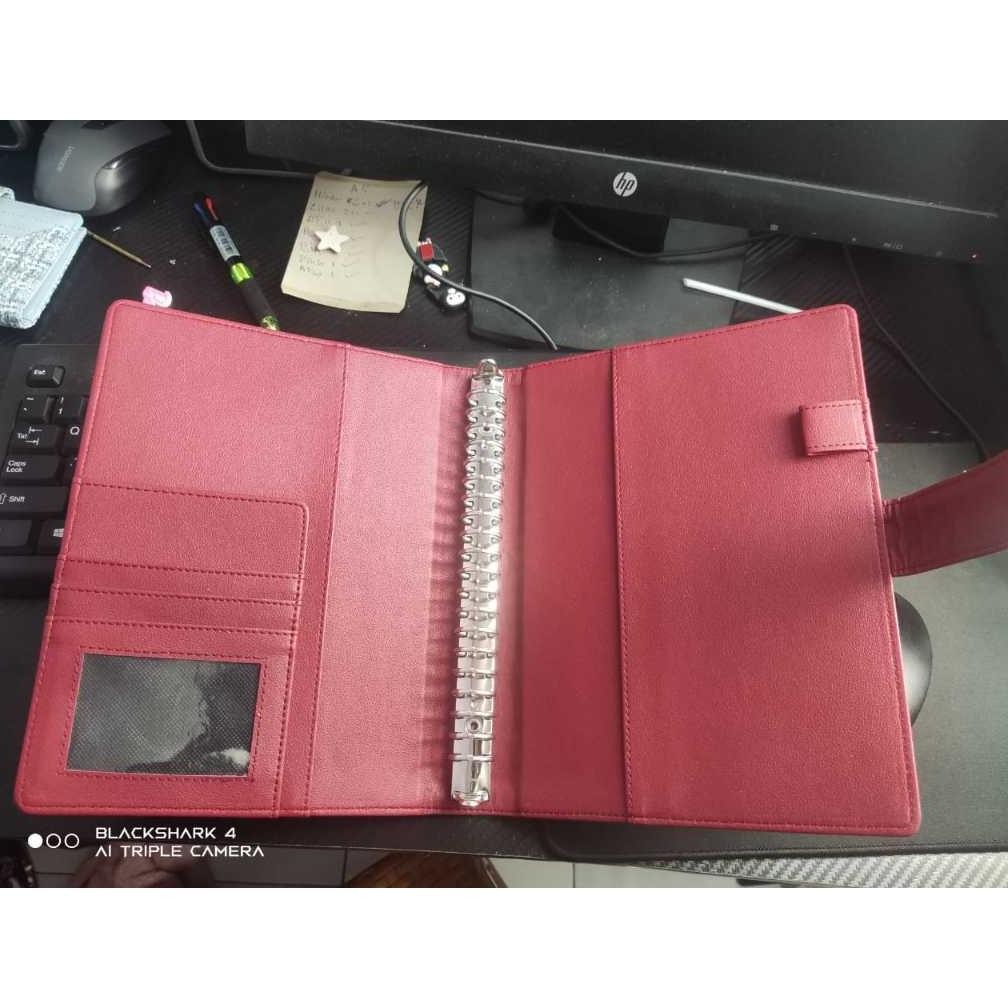 

Harmoni - Binder Polos Eksklusif-B5 26 Ring - Agenda Polos B5 - Binder bahan kulit premium Kekinian - Binder Kertas-kuliah