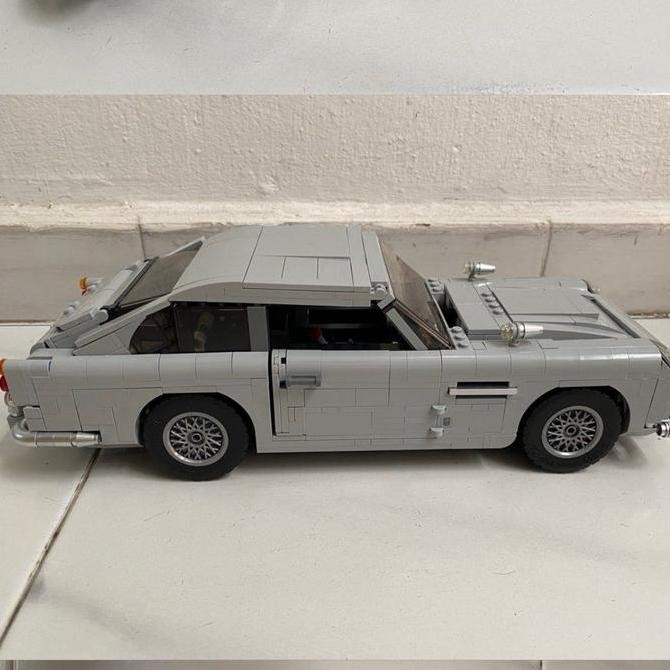 Lego Creator 10262 James Bond Aston Martin DB5 Built Ex Display ORI