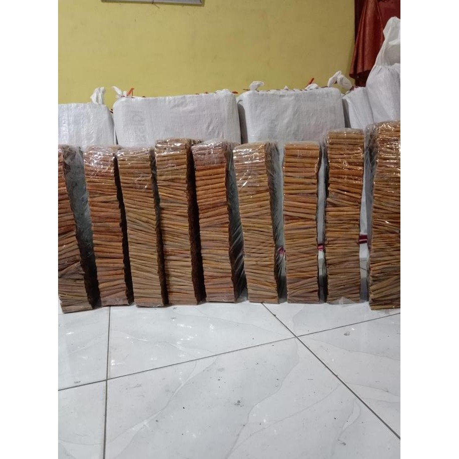 

Kayu Manis Stick Grade A 1 Kg / Cinnamon / Kayu Rempah Asli Kualitas Terbaik Harga Termurah