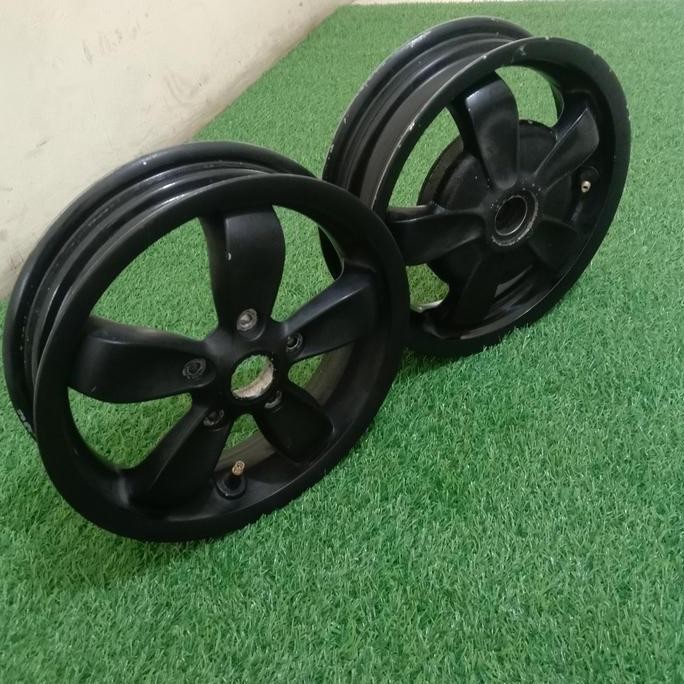 velg vespa primavera ring 11