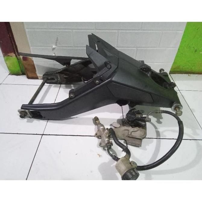 Swing Arm R15V3 / MT15 / VixionR / XSR VVA copotan