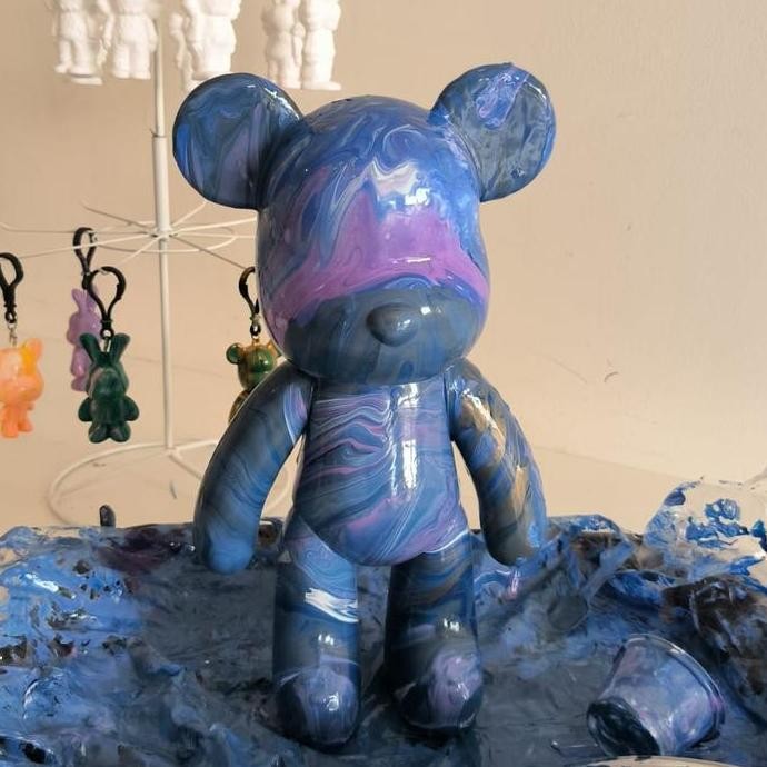 

ready DIY Beruang Besar Bearbrick 33cm Lucu Cairan Cat Warna Dekoratif