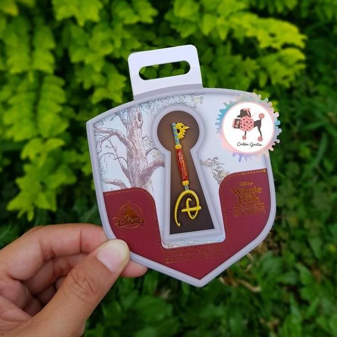Winnie the Pooh & Honey Tree 55th Anniversary Key - Special Edition