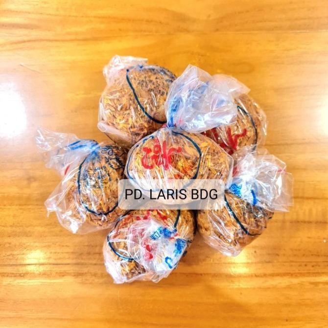 

(Expert) CHEN LIANG JI TELUR PITAN ISI 6 (TELUR BEBEK PIDAN/PHITAN/DUCK EGG)