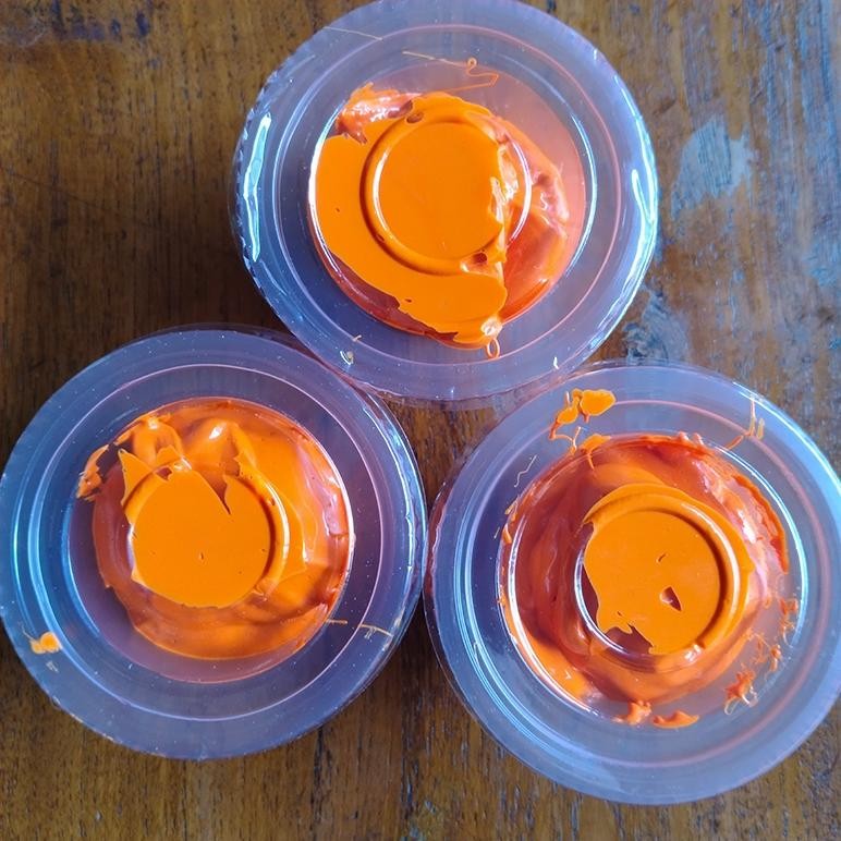 

Cat Layangan Spesial Warna Orange Stabilo / Cat Desain Grafis / Cat Kertas / Cat Kemasan Cup // SV9