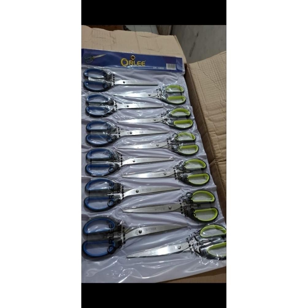 

Baru Gunting Besar 8 Inch (1LSN/12PCS) - Gunting Serbaguna Kantor dan Rumah Tangga