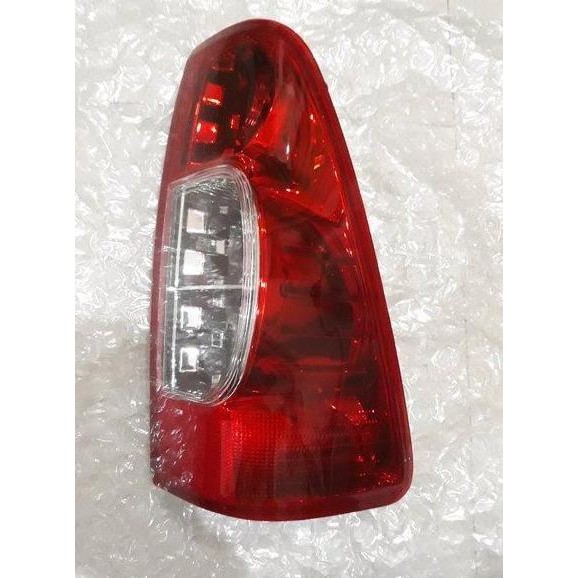 . LAMPU BELAKANG STOPLAMP ISUZU DMAX 2006-2011