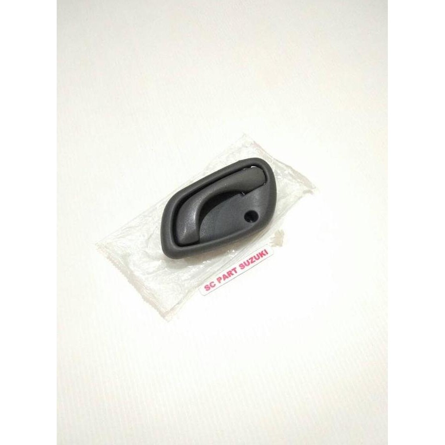 handle bukaan pintu dalam suzuki escudo 2.0.