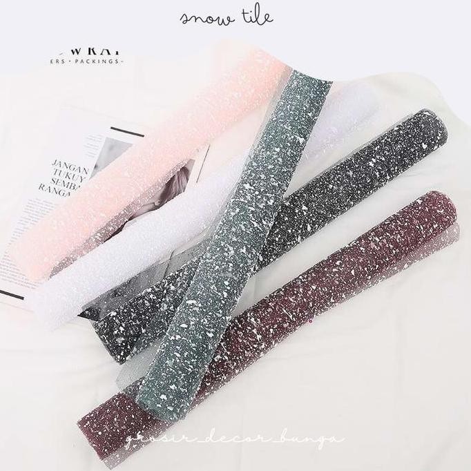 

Lembaran Kain Tile Salju Snow Tile Cellophane Kertas Pembungkus Buket Wrapping Flower Import Co